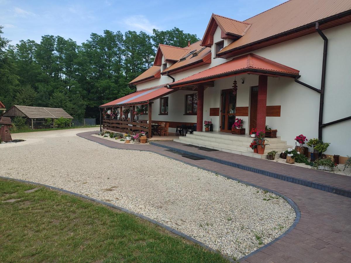 Agrowczasy Nad Stawem Villa Gartatowice Exterior photo